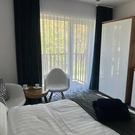 Marina Pensión Chłopy